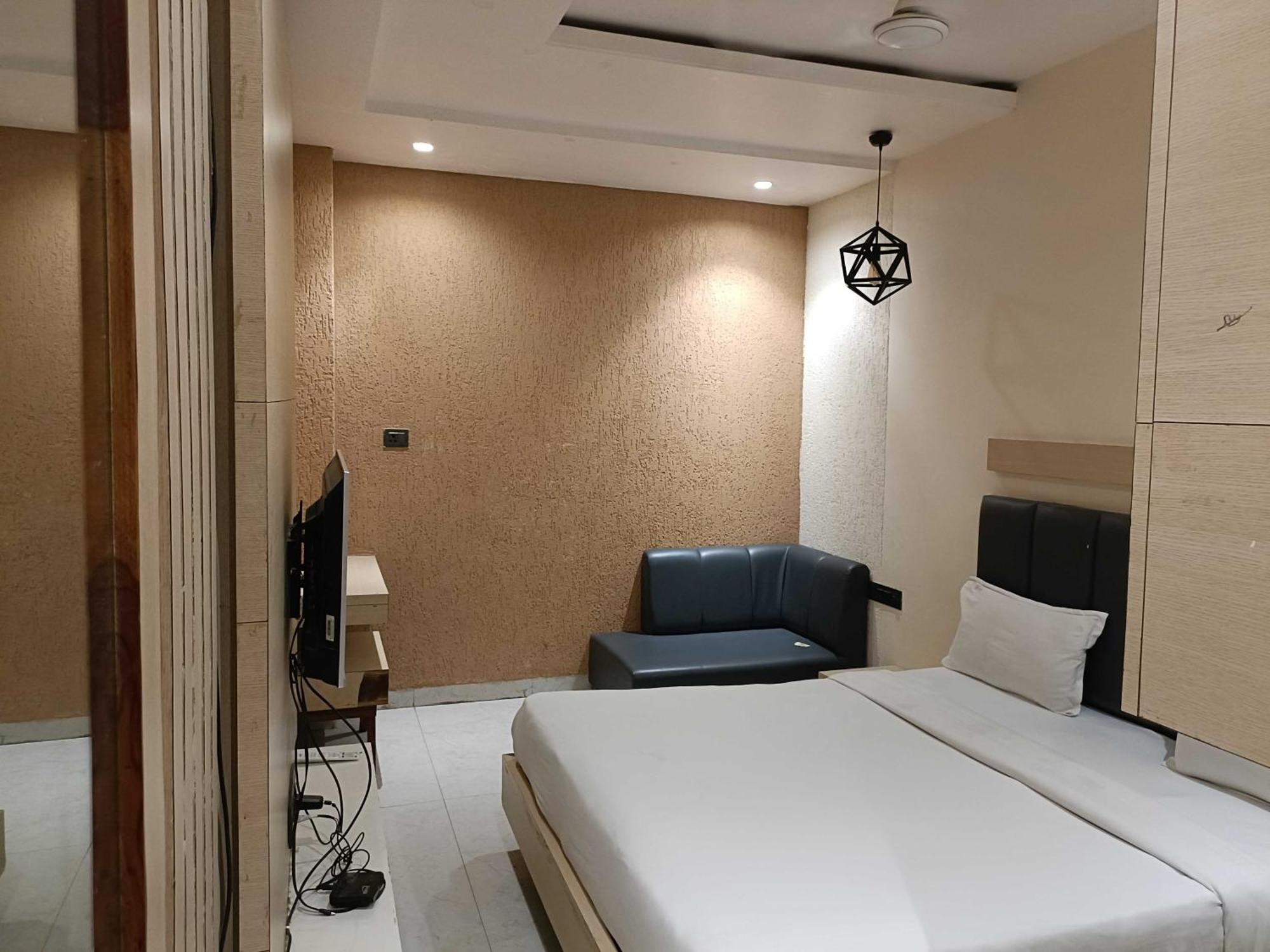Hotel Collection O Sun Park Bhopal Esterno foto